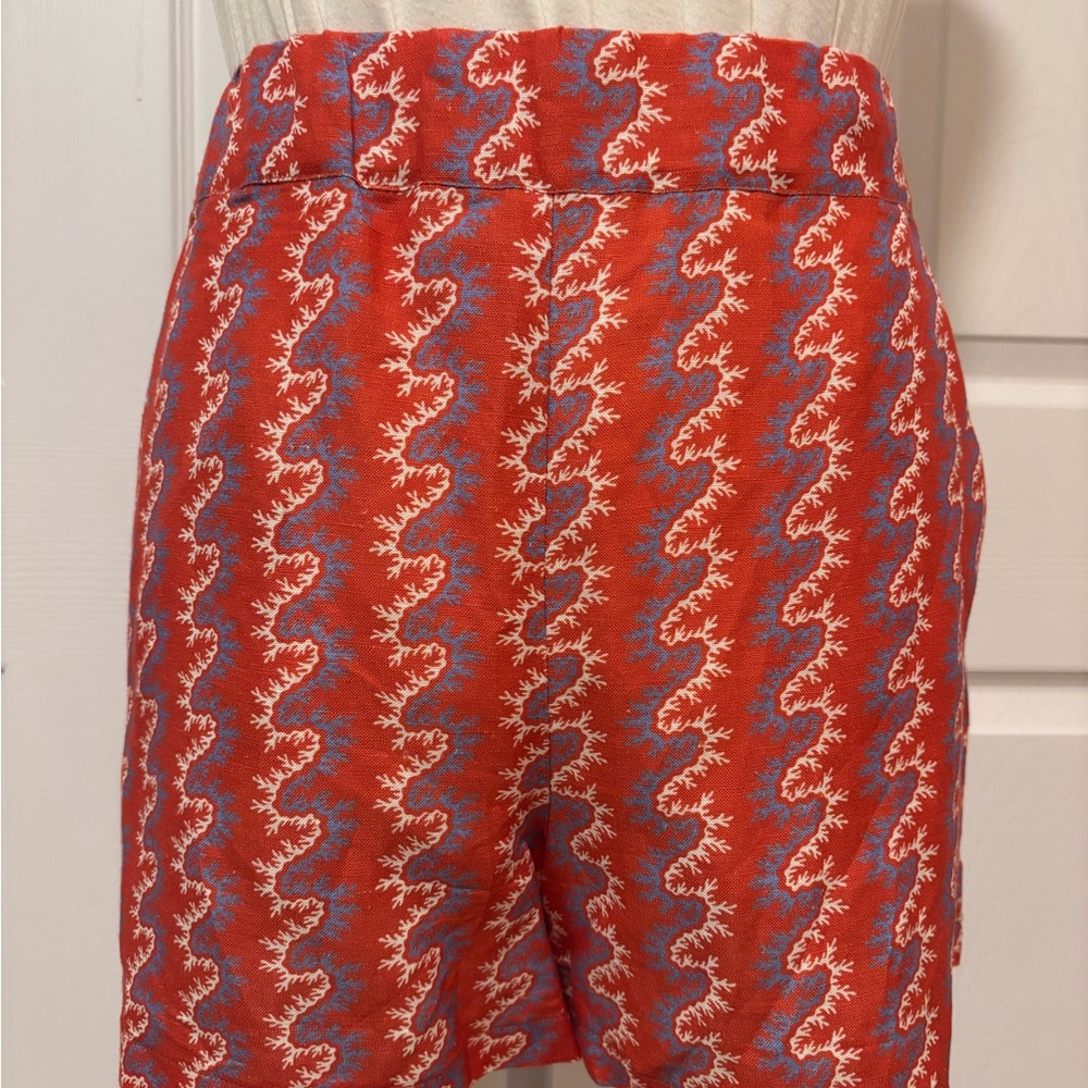 Tuckernuck “Heat Wave” Red and Blue Patterned High Waist Shorts